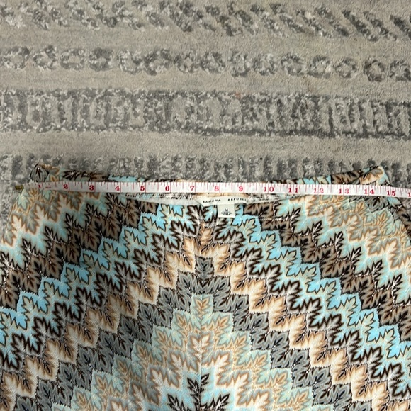 🏷️ SALE 🏷️ Banana Republic Zig Zag shirt & skirt set - Picture 11 of 13